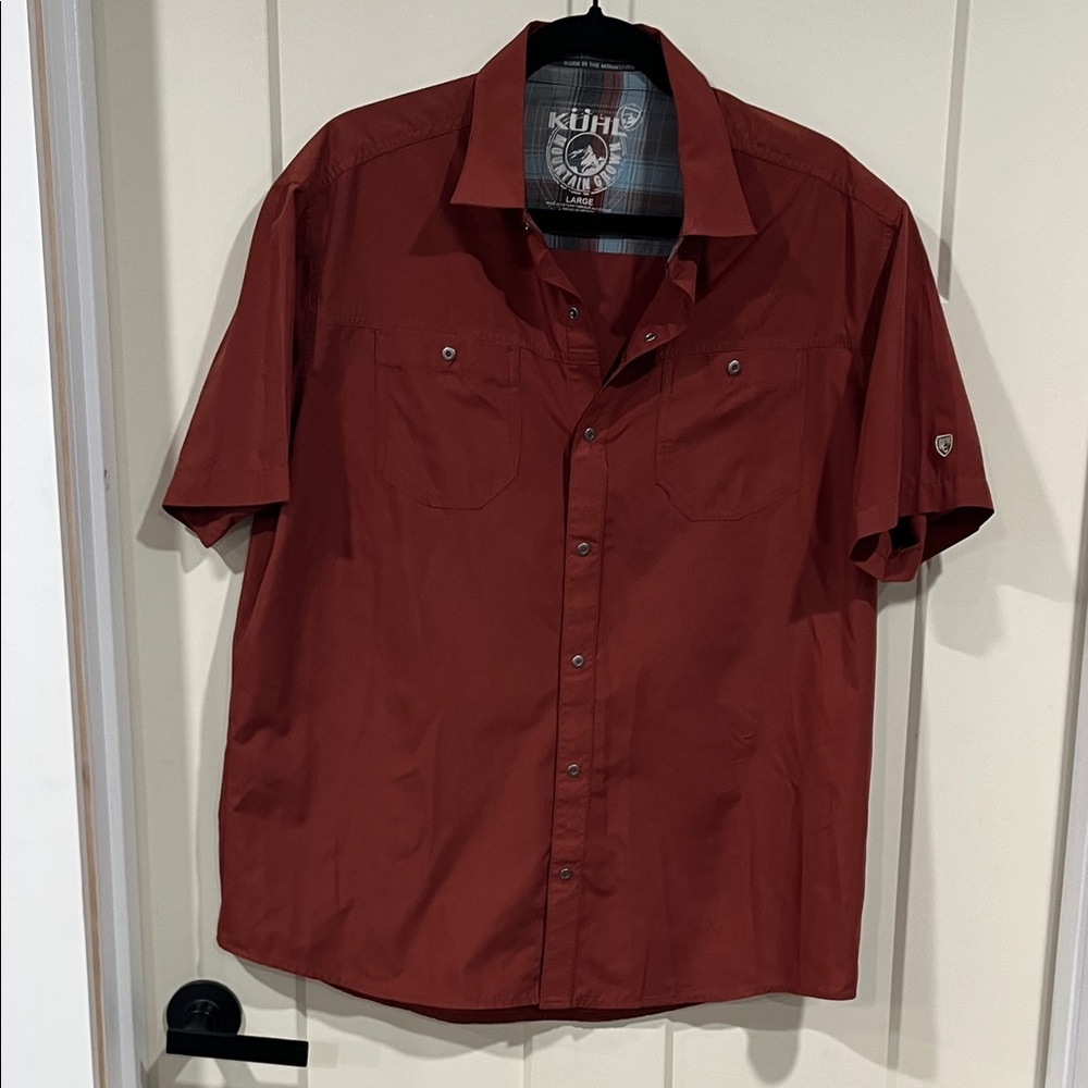 Kühl Men’s Short-Sleeve Button-Down Shirt in Rust